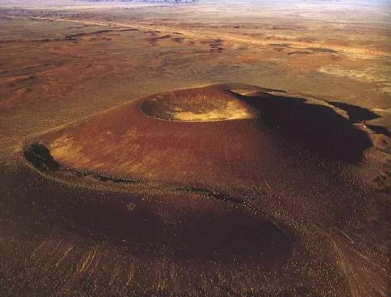 Roden Crater，Flagstaff，Arizona