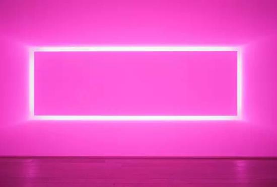 James Turrell，Shallow Space（Raemar Pink White），1969