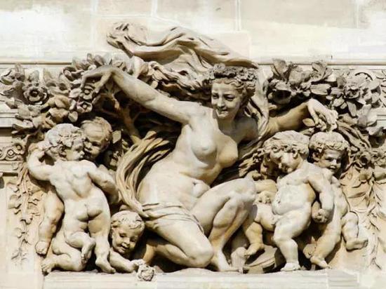 《花神的凯旋》（The Triumph of Flora），作者Jean-Baptiste Carpeaux 　