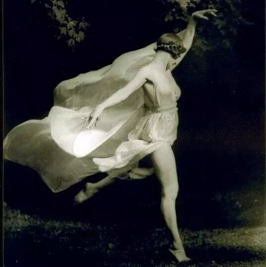 Isadora Duncan by Arnold Genthe