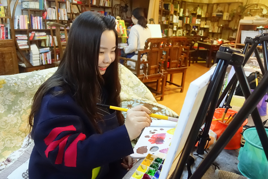 美女画家贾老si