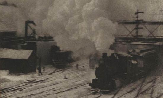 阿尔弗雷德·斯蒂格利茨摄于1904年的“纽约中央车站”，英国皇家摄影学会收藏