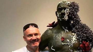 他是否在自导自演一场10亿卖家艺术秀