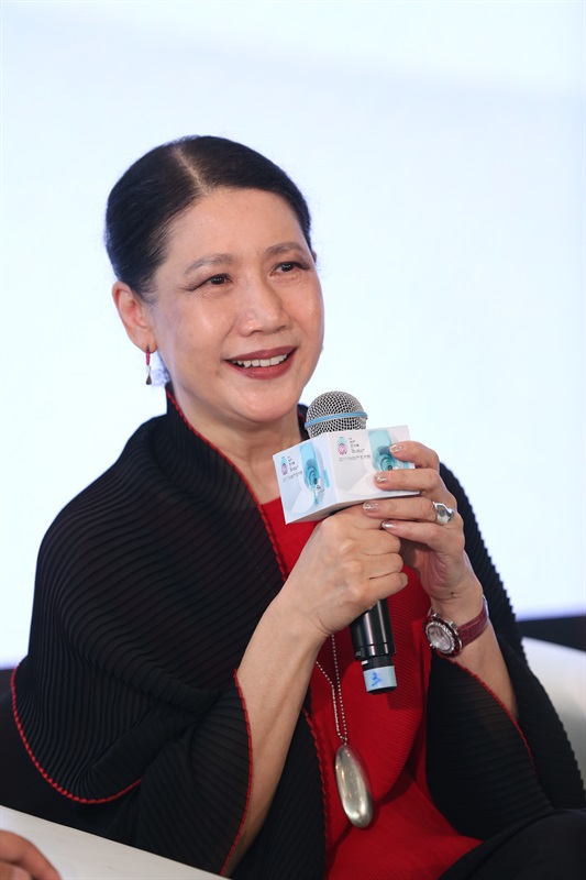 旅德跨界艺术家,王小慧艺术馆创始人王小慧
