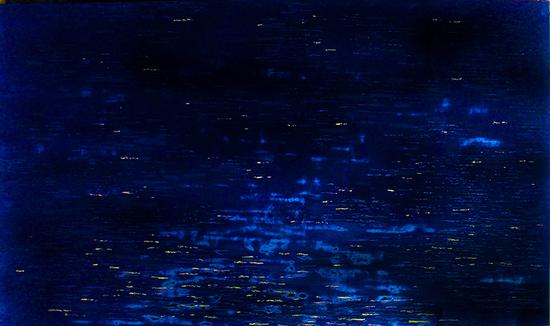 《蓝色月光》，100 x 180cm，材料：大漆、金属箔、麻布，2013年