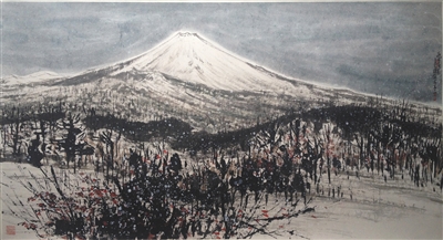在日本崔如琢美术馆馆藏作品中,有三幅很有日本本土气息的作品,是崔如琢2012年画的富士山。图为其中一幅,名为《富士山之冬》。