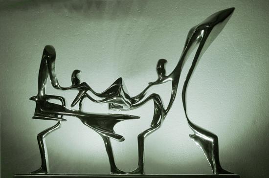 蔡丽贤——太极;不锈钢;60×55×45cm(可变)/10版;2010