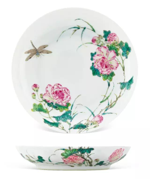 清乾隆粉彩过枝秋水芙蓉蜻蜓图盘 “大清乾隆年制”六字三行篆书款,乾隆本朝 直径 D13.6 cm