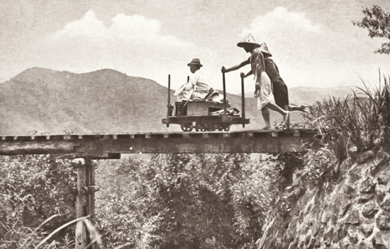 ����̨��