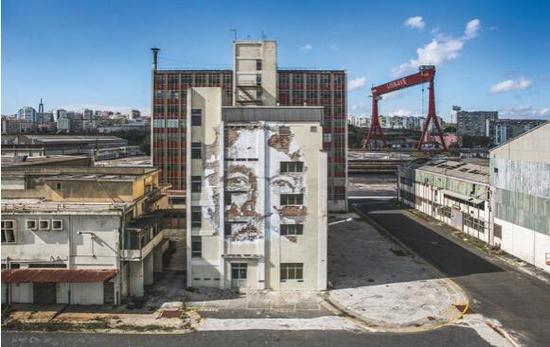 Vhils_Almada_Portugal_2014