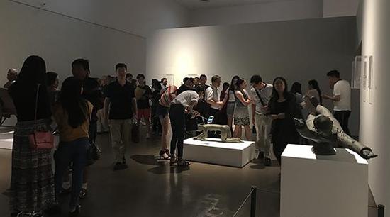 无观蒋铁骊雕塑作品展在中华艺术宫隆重开幕