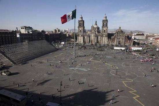 墨西哥首都现大量阿兹特克帝国时期宝物