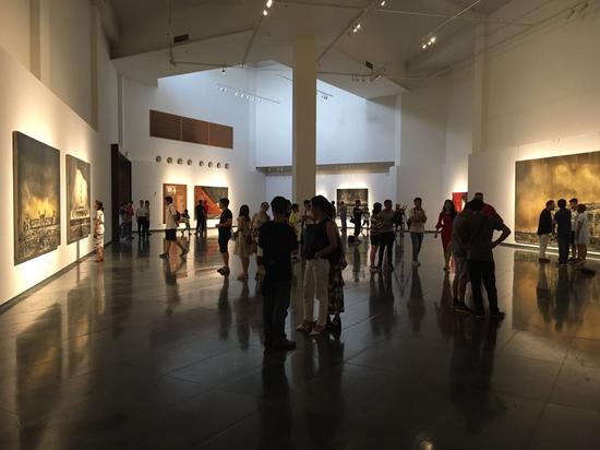 段江华油画作品展在岭南美术馆举行
