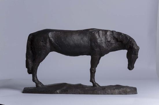 乔迁《故乡》，铸铜，12×50×30cm，2010