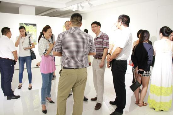 iSGO 集团的CEO Maria与来宾交流