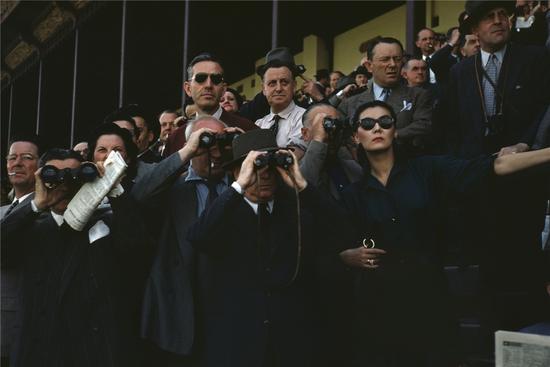 ROBERT CAPA, Spectators at Longchamp Racecourse, 1952. Courtesy of Jenny Wang