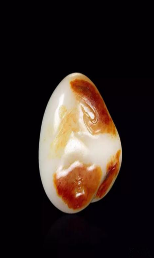 王一卜 和田玉籽料福禄寿把件
尺寸:6.2×5.7×3.1cm 171g