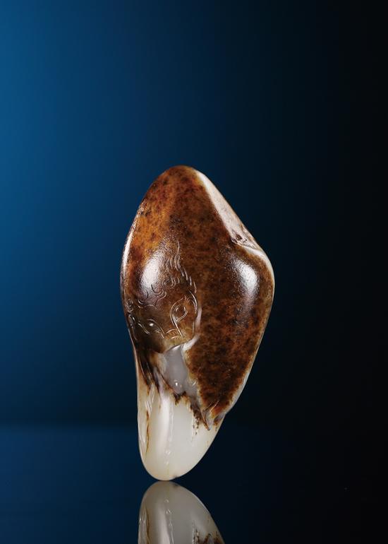 刘仲龙 和田玉籽料守护挂件
6.0×3.0×1.8cm 42g