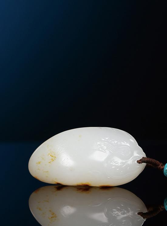 李剑 和田玉籽料唯吾自在挂件
5.2×2.3×1.8cm 27g