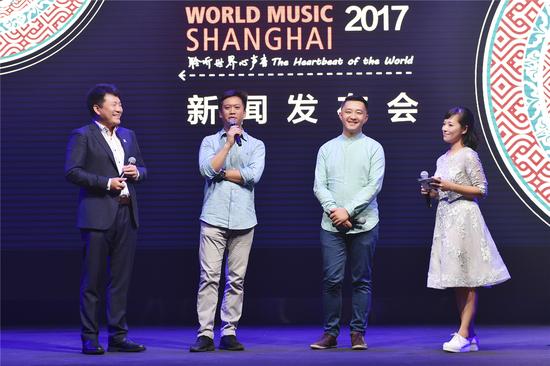 　　2017天地世界音乐节艺术家代表高博文先生与音乐总监彭程先生、上海世界音乐季推广平台艺术总监、天地世界音乐节品牌联合创始人杨光磊先生对话