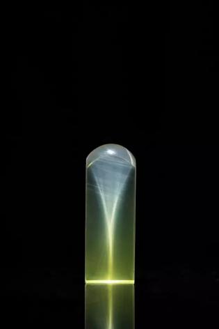 黄水晶光华印章 规格:7.3×2.6×2.5cm 118g