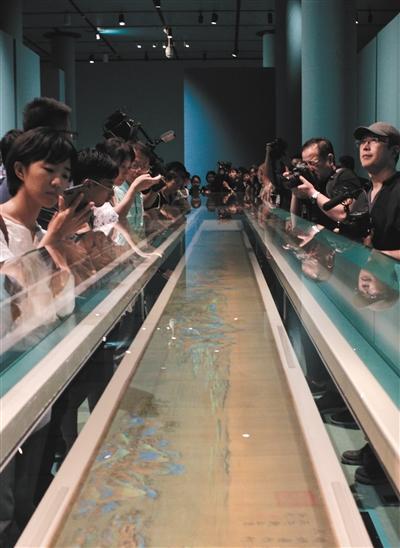 9月11日,《千里江山图》提前展示给媒体。 新京报记者 朱骏 摄