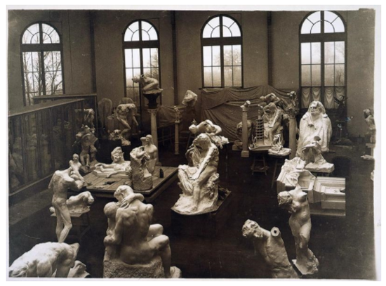 Jacques-Ernest Bulloz's General View of the Studio in Meudon (1904–1905)。图片：Courtesy of Musée Rodin