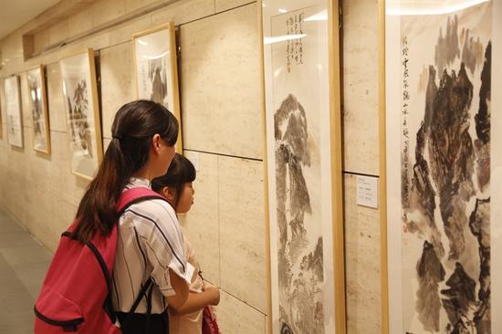 չ��Ⱥ�ڲι�