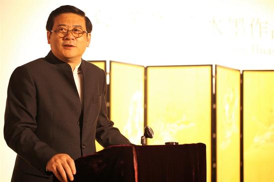 中国美术家协会常务副主席、分党组书记、秘书长徐里致辞