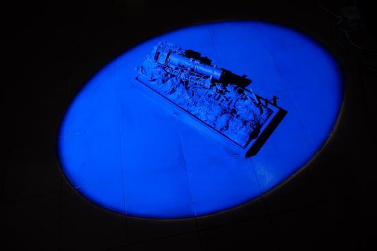 彼岸系列4,Nirvana 4,石膏、塑料、丙烯,Gypsum, plastics, propylene, 2016, 29X75X20cm郭