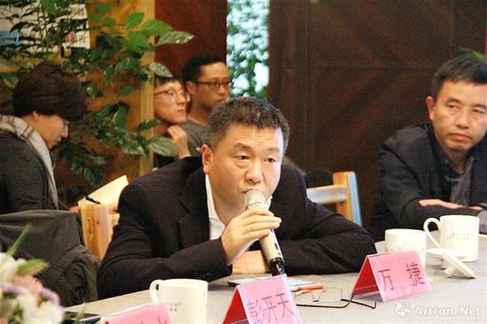 雅昌董事长_董事长办公室图片(2)
