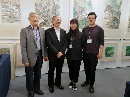 社会各界人士关注参观指导