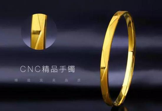 CNC精雕︱精致的纹理效果如自然生长
带来完美舒适的佩戴体验