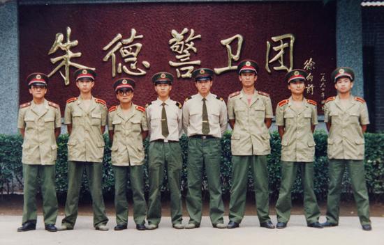 1991年，新兵锻炼（右1为沈敬东）