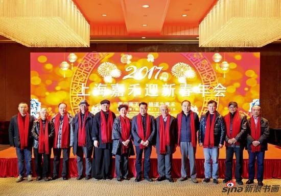 右起:万寿、吴超、王小明、宋玉麟、陆亨、
魏辉、刘蟾、程多多、韩宁宁、
谢定琨、郑竹三、任旭