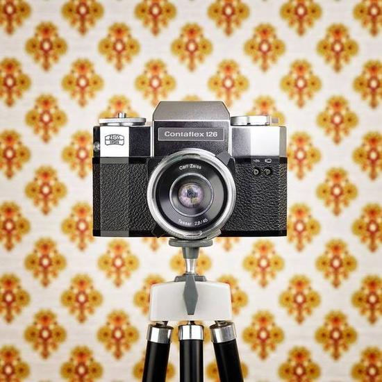 德国蔡斯伊康公司生产的Contaflex相机