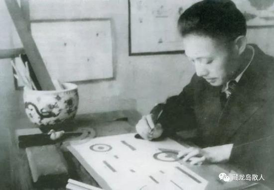 1937年彭友贤在江西瓷业公司