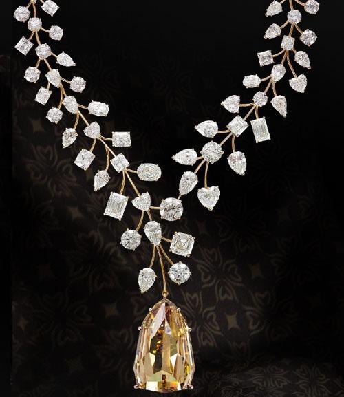 2013年:L‘incomparable Diamond Necklace