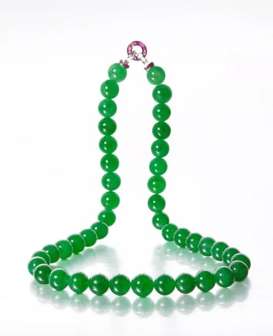 IMPRESSIVE JADEITE BEAD NECKLACE 　　天然翡翠珠链