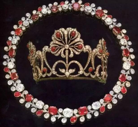 爱丁堡公爵夫人的红宝石发冠首饰