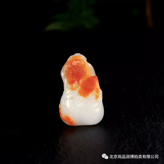 02743号拍品 张克山  新疆和田玉籽料钟馗 规格：4.1×2.5×1.3cm （独籽） 重量：25g 白度：羊脂 脂份：极高 密度：极好 款识：山 起拍价：RMB 120000