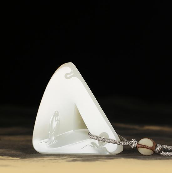 LOT3021 樊軍民 和田玉籽料“修”把件 7.6×7.8×3.5cm 182g
