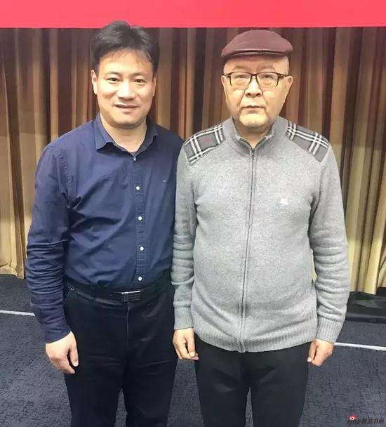 与中国画学会会长、中国国家画院名誉院长、中国美术家协会中国画艺术委员会主任、江苏省中国画学会顾问龙瑞合影