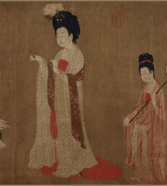 唐 周昉《簪花仕女图》卷(局部)