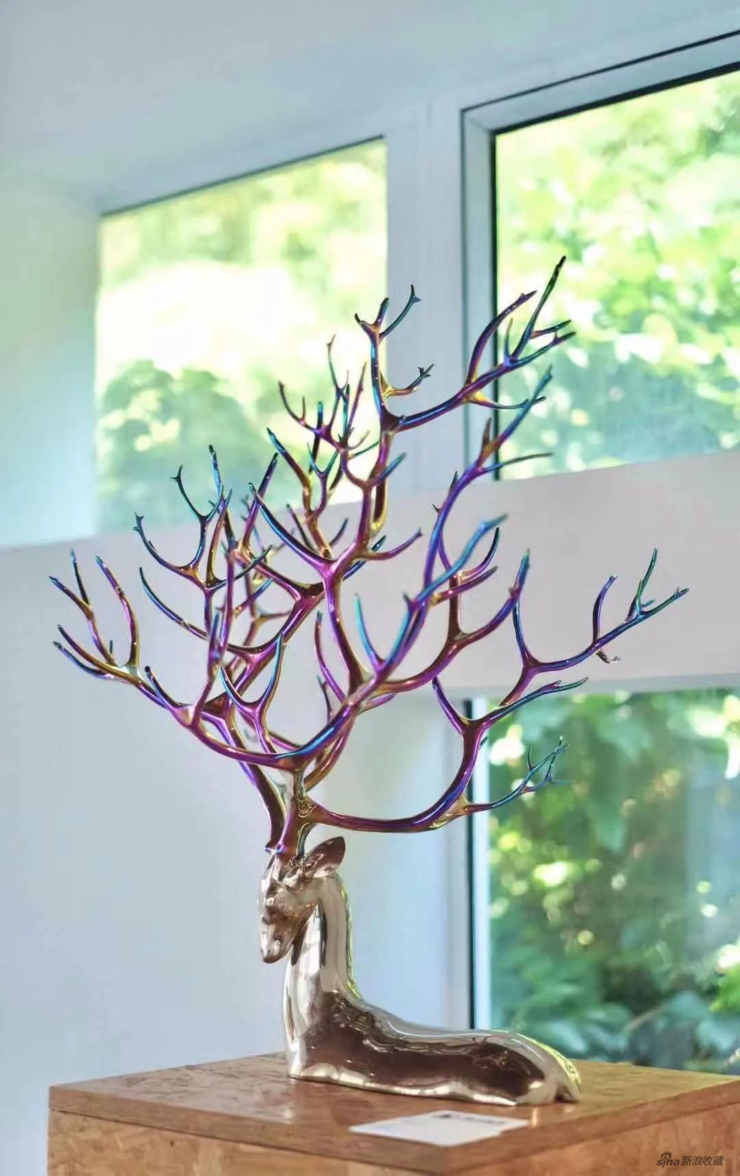 《再生-鹿》 Rebirth- Deer 不锈钢镀色Stainless Steel, Painted 67x52x67cm 2018