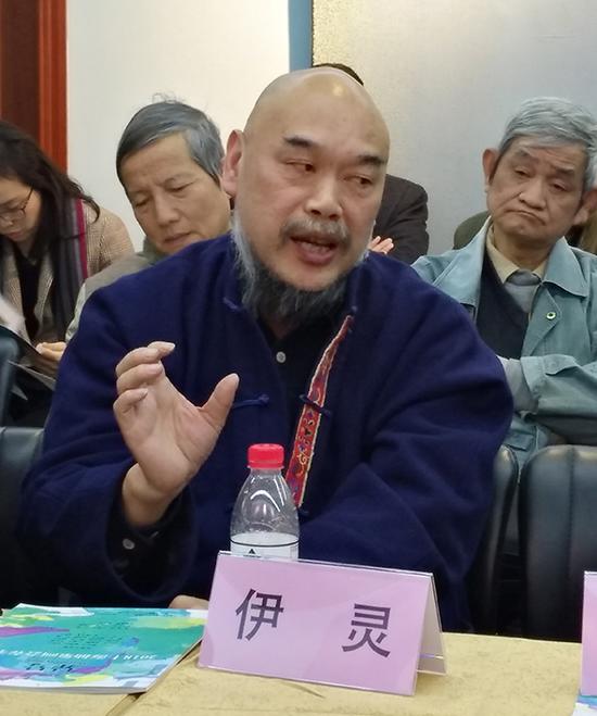 上海抽象画会成员,著名抽象艺术家伊灵发言