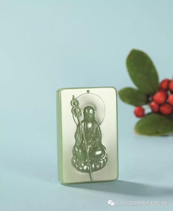 03002张焕庆 析木玉地藏王 规格:5.9×3.8×1.0cm 重量:53g RMB:40000-60000