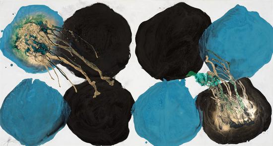 魏立刚 黑蓝孔雀 宣纸、墨、丙烯、漆 96×180cm 2018年