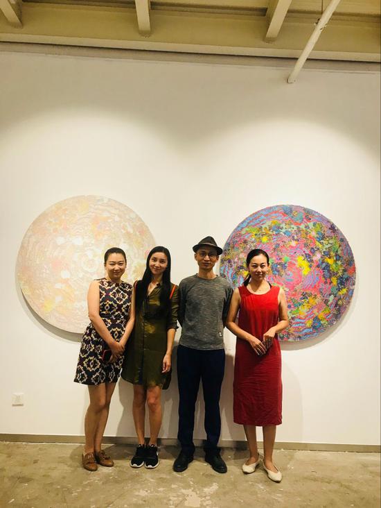 嘉宾合影 左起:鲍禹、姜淼、张长收、陈卓