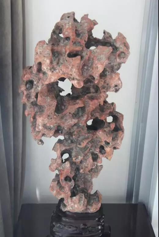 红太湖供石 紫气东来 尺寸：高91cm 成交价：4180元